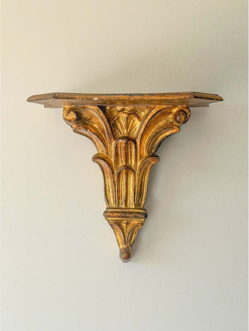 Vintage Florentine Style Gilt Wood Wall Bracket Shelf | Acanthus Leaf Corbel
